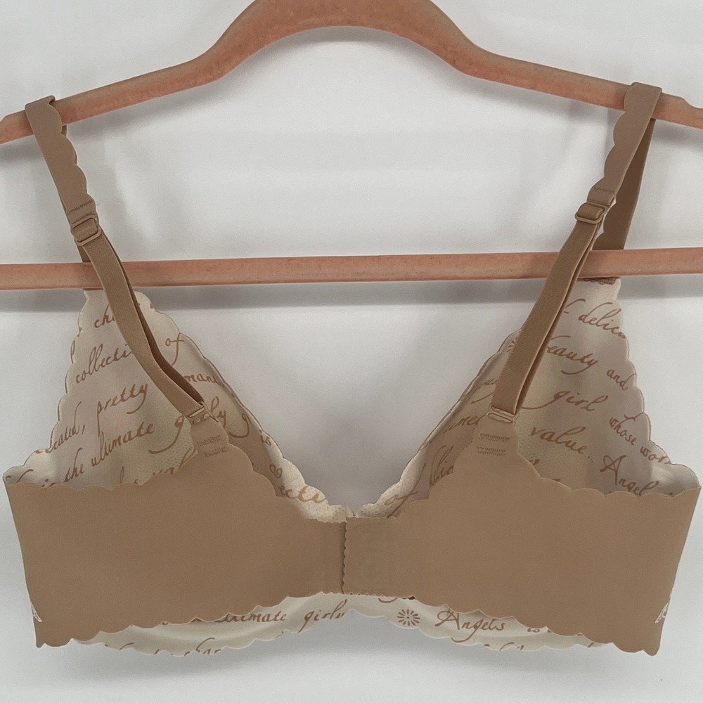 Victoria's Secret Angels Nude Wireless Bra 34C Seamless Embroidered Scalloped - Picture 2 of 7